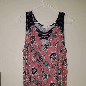 G Collection Plus Size (2X) Strappy Floral Tank